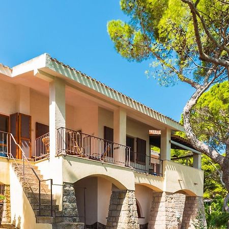 Villa Clelia Al Mare Porto Pino Exterior photo